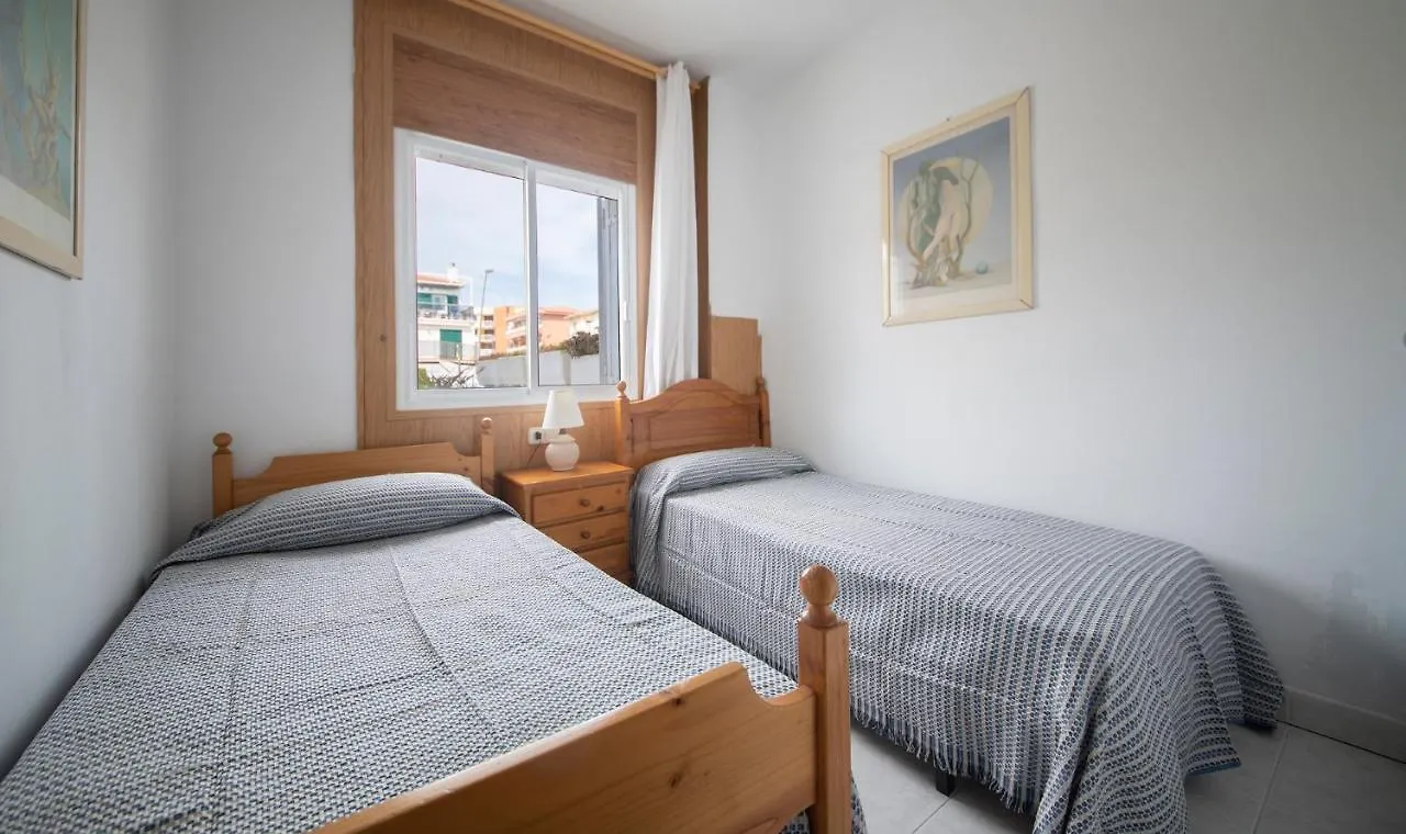 R126 Beachfront Apartment Sant Salvador Coma-ruga